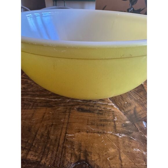 Pyrex #440 primary yellow mixing bowl retro lemon slice vintage 50’s - Picture 7 of 7
